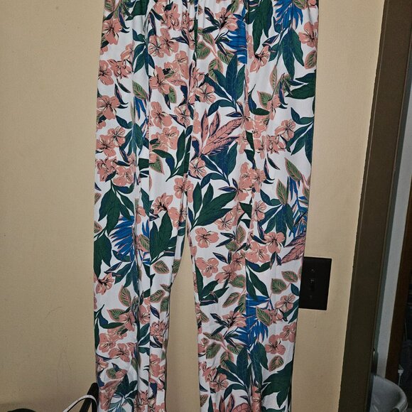 Floral Tulip Cut Elastic Waist Flowy Pants - Picture 3 of 7